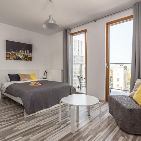 Chill Apartments Wola Center Varsovie Extérieur photo