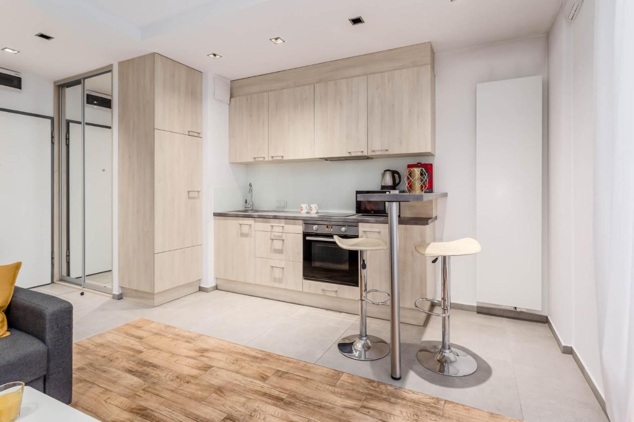 Chill Apartments Wola Center Varsovie Extérieur photo