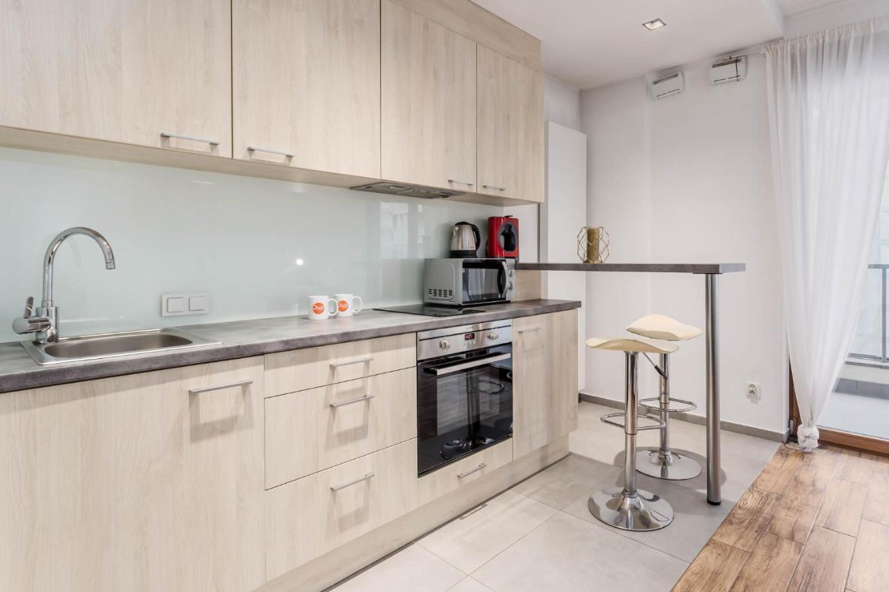 Chill Apartments Wola Center Varsovie Extérieur photo