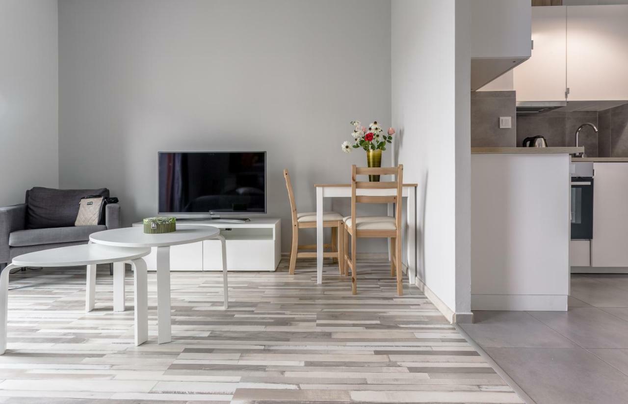 Chill Apartments Wola Center Varsovie Extérieur photo