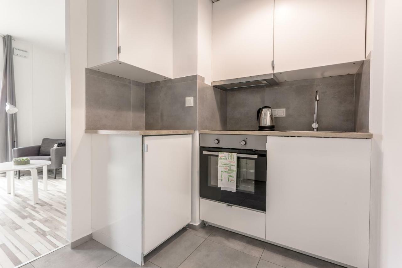 Chill Apartments Wola Center Varsovie Extérieur photo